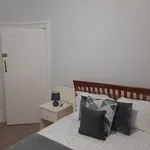 Rent 4 bedroom house in Yorkshire And The Humber