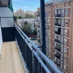 Rent a room of 90 m² in valencia