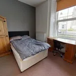 Rent 5 bedroom apartment in Plymouth