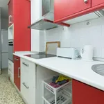 Rent a room of 130 m² in granada