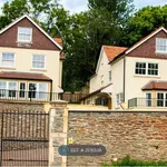 Rent 6 bedroom house in South West England