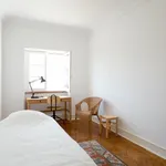 Rent 3 bedroom apartment in Lisbon