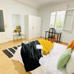 Rent a room of 180 m² in Madrid