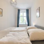 Miete 2 Schlafzimmer wohnung von 872 m² in Berlin