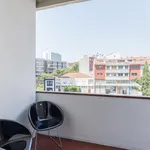 Rent 3 bedroom apartment in Porto