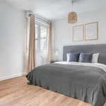 Appartement de 710 m² avec 1 chambre(s) en location à Neuilly-sur-Seine