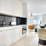 Rent 1 bedroom apartment of 517 m² in Zurich