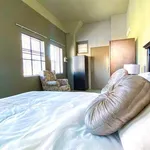 Rent 1 bedroom apartment in Johannesburg