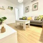 Rent 4 bedroom apartment in Madrid