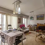 Rent 4 bedroom apartment in Valencia