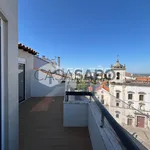 Rent 4 bedroom apartment of 295 m² in Santarém