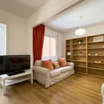 Rent 3 bedroom apartment of 95 m² in barcelona