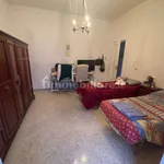 Rent 2 bedroom apartment of 96 m² in Bari