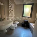 Rent 2 bedroom apartment of 80 m² in Campione d'Italia