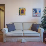 Rent 2 bedroom apartment of 67 m² in Florence