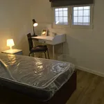 Rent 4 bedroom apartment in Lisbon