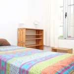 Rent a room in Seville']