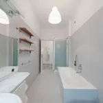 Rent a room in milan