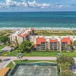 Rent 3 bedroom apartment of 138 m² in Sarasota