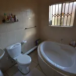 Rent 3 bedroom apartment of 96 m² in Gauteng