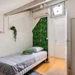 Rent a room in paris