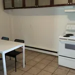 Rent 6 bedroom apartment in Sherbrooke