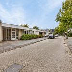 Huur 5 slaapkamer huis van 165 m² in Kerkdorp Acht