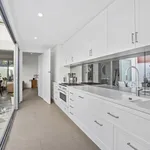 Rent 4 bedroom house in Robina