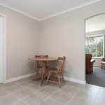 Rent 3 bedroom house in Mooroolbark