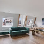 Huur 3 slaapkamer appartement van 70 m² in Nieuwe Pijp