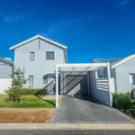 Rent 3 bedroom house of 147 m² in Paarl