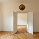 Pronajměte si 3 ložnic/e byt o rozloze 174 m² v Prague