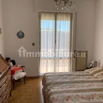 Rent 2 bedroom apartment of 65 m² in Genoa