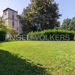 Rent 4 bedroom apartment of 146 m² in Varese