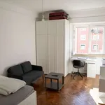 Rent a room in lisbon