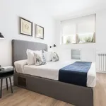 Rent 1 bedroom apartment of 120 m² in Madrid