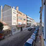 Rent 3 bedroom apartment in lisbon