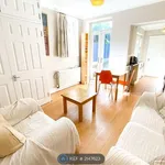 Rent 1 bedroom apartment in Reigate and Banstead