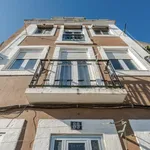 Rent 4 bedroom apartment of 53 m² in Lisbon