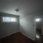 Maison de 1065 m² avec 3 chambre(s) en location à Richmond Hill (Crosby)