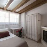 Rent a room in alicante