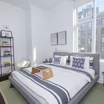 Rent 1 bedroom apartment of 81 m² in New York