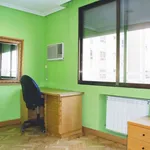 Rent a room of 140 m² in madrid