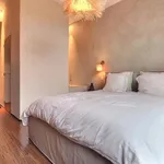 Maison de 100 m² avec 1 chambre(s) en location à Uccle