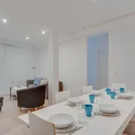 Rent 6 bedroom apartment in Madrid