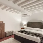 Rent 1 bedroom apartment of 70 m² in Florence