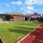 Rent 3 bedroom house in Werribee