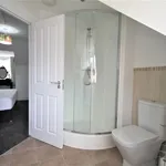 Rent 4 bedroom apartment in West Midlands