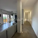 Affitto 3 camera appartamento di 118 m² in Bologna