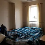 Rent 2 bedroom apartment in Yorkshire And The Humber